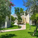 Mandarin & Ośrodek wypoczynkowy 5*