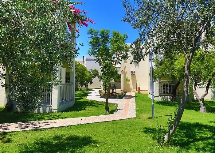 Mandarin & Semesteranläggning (resort) 5*